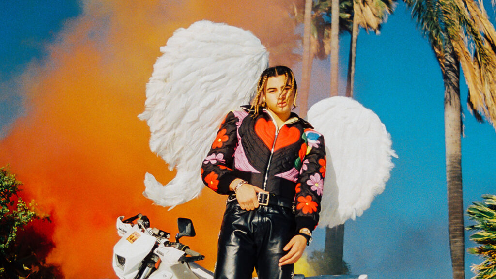 24kGoldn se donne des ailes