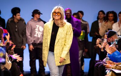 Dans le téléphone de Naomi Gunther