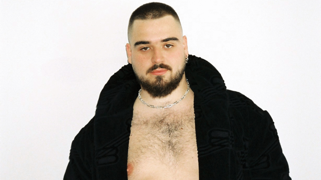 « Mon corps n’est pas dans la norme du fantasme publicitaire mais on y viendra »