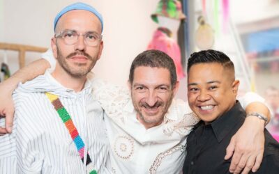 AZ Factory : Love Brings Love