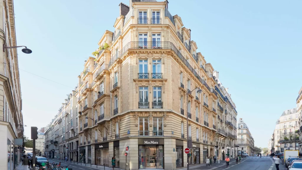 Max Mara Paris : La Boutique du 37 rue du Four fait son grand retour !