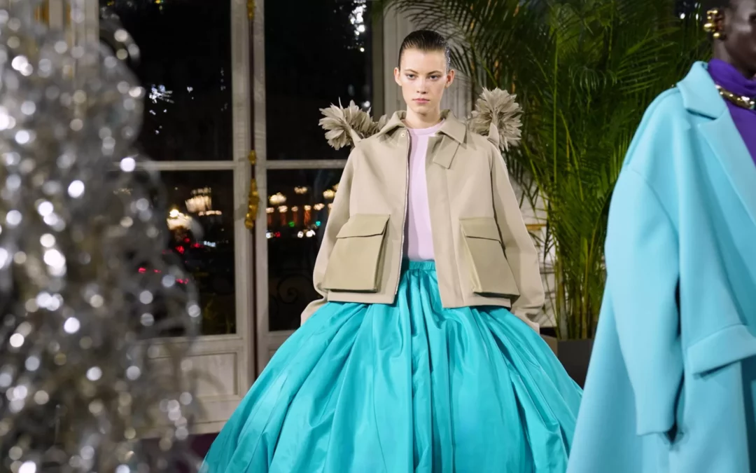 “Le Salon” de Valentino, Fusion de Splendeur et d&rsquo;Intimité