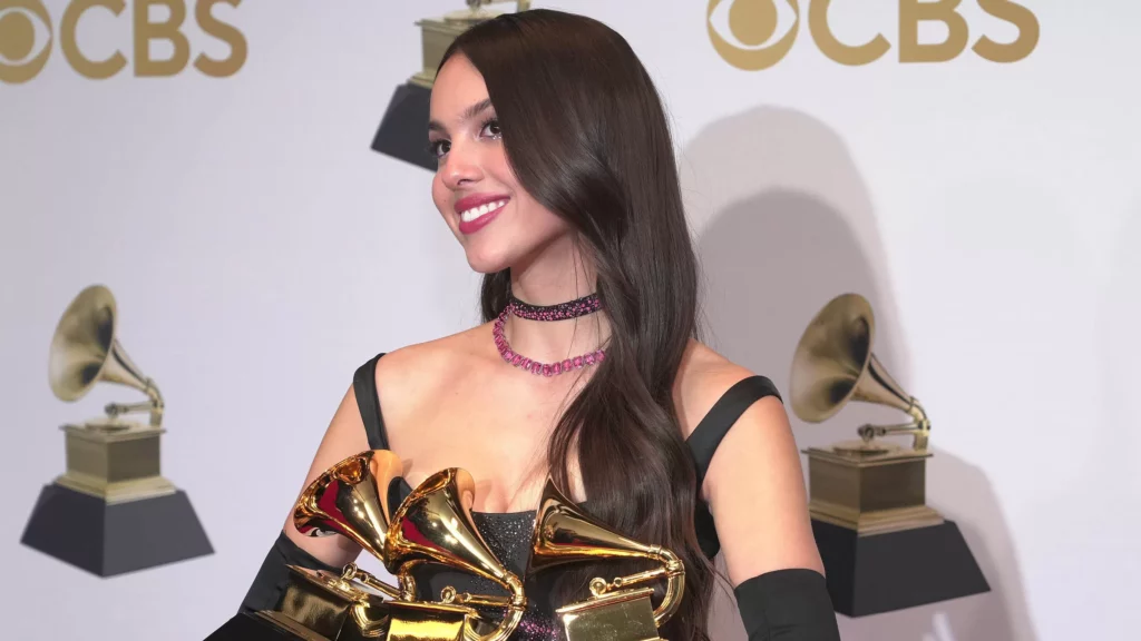 LES PERFORMANCES À NE PAS MANQUER AUX GRAMMY AWARDS !