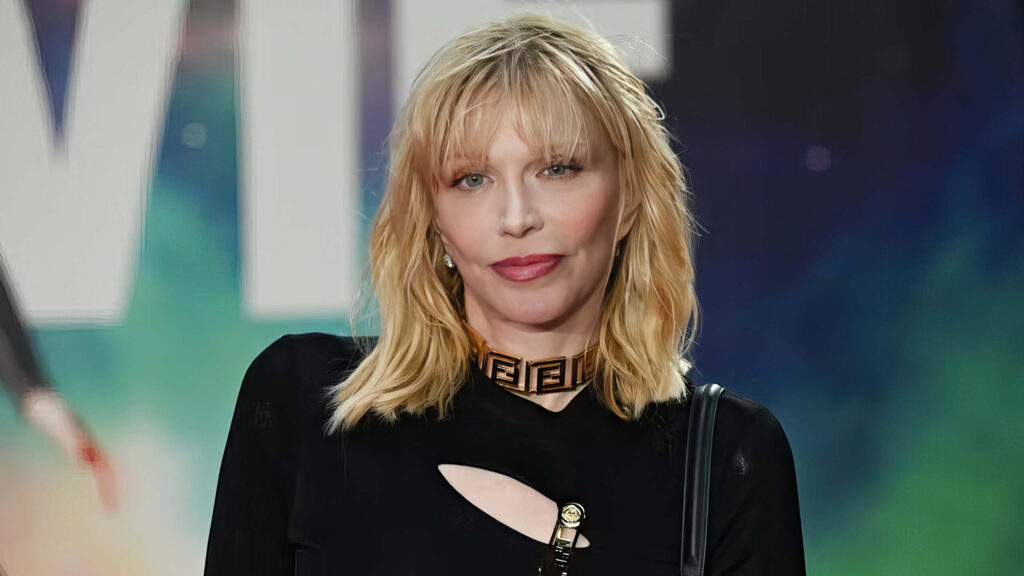Courtney Love vide son dressing !