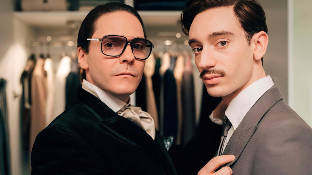 Disney+ te dévoile les premières Images de Becoming Karl Lagerfeld