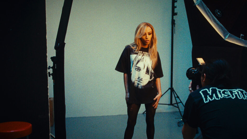 Bilal Hassani sort son nouveau clip pour “ALTER EGO”