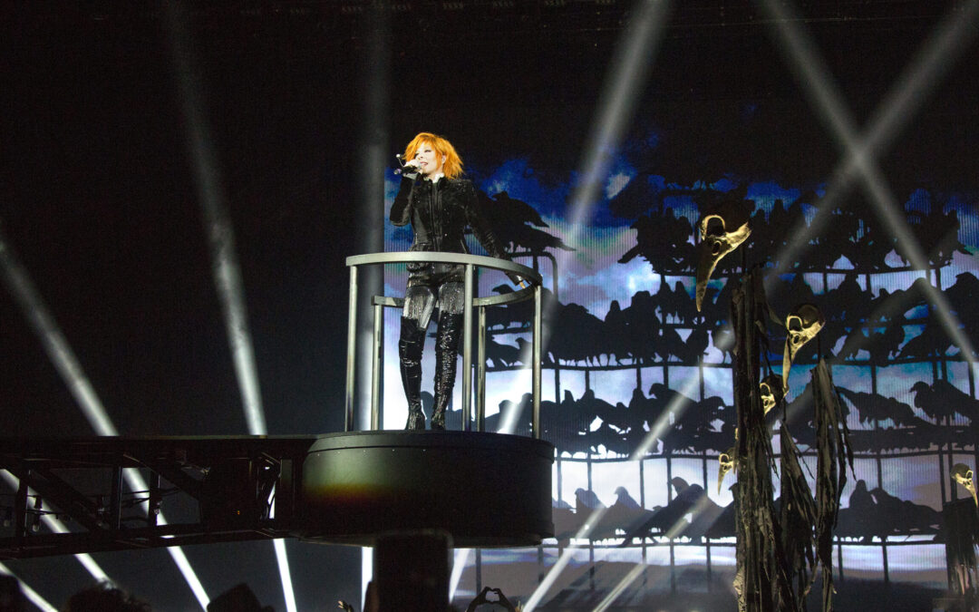 Mylène rallume les étoiles à Paris