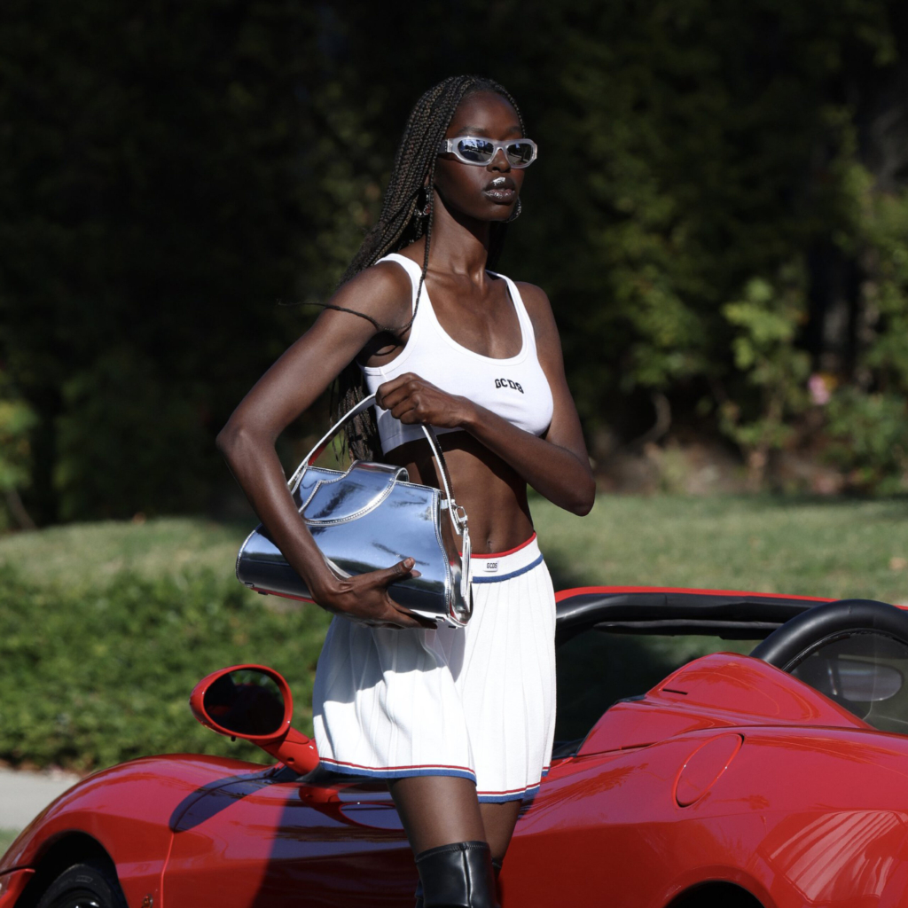 Quand la mode joue le jeu dangereux des paparazzis