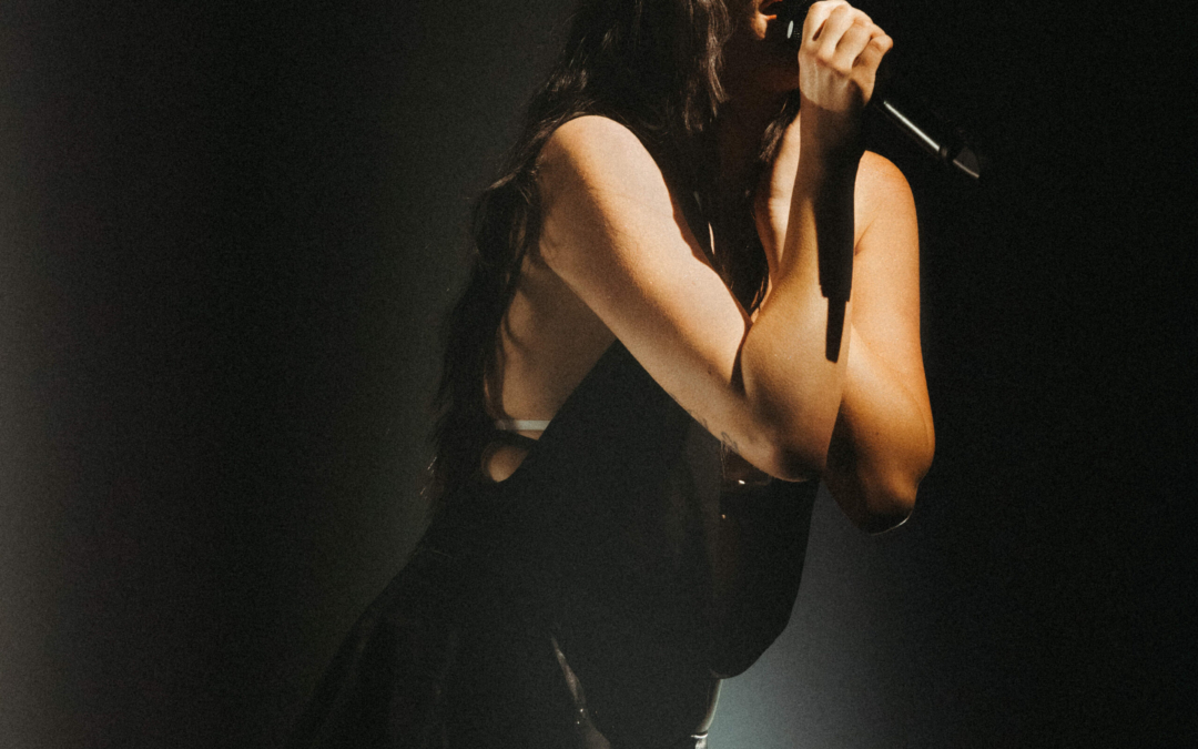 Judeline : le silence avant la scène