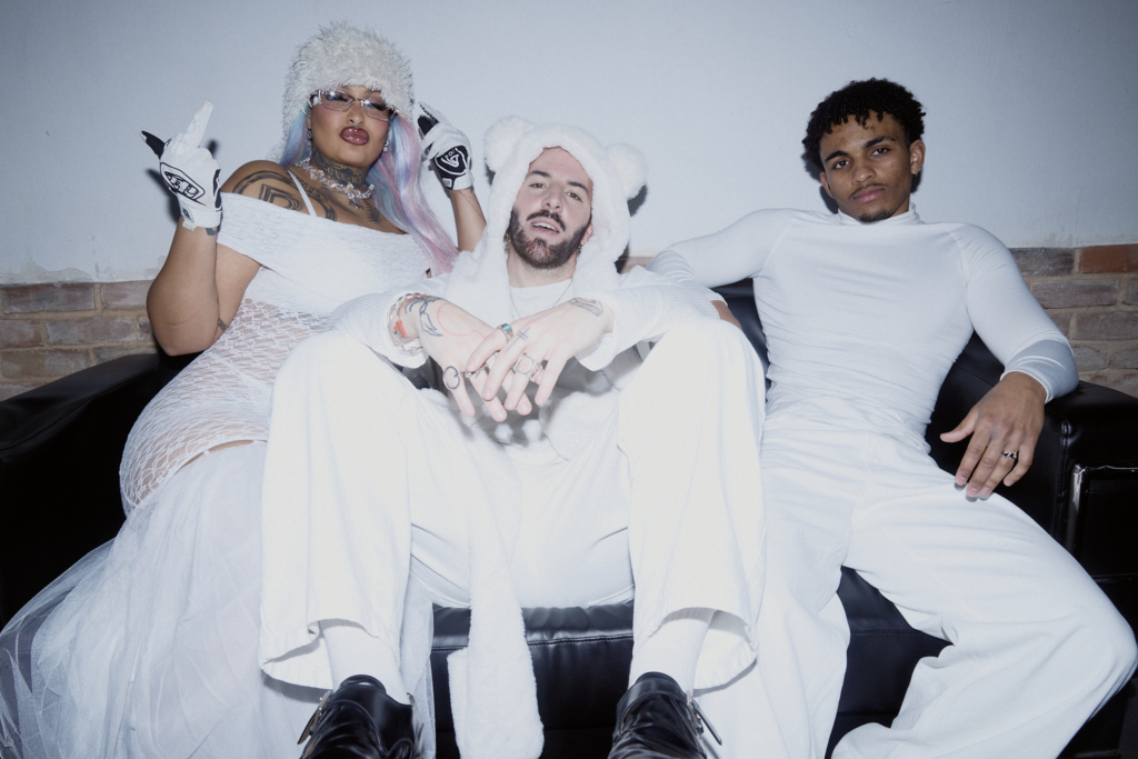 Laskaar clôt l’ère TRANSFORMA avec avec “Materialista”