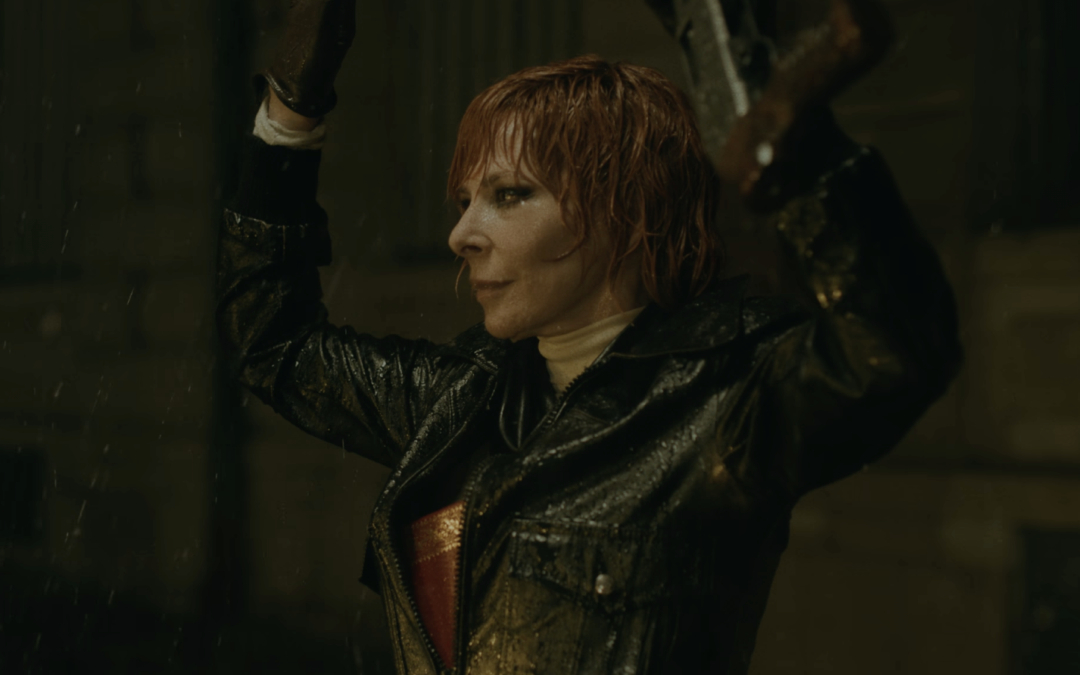 « Des lols et des quoi » : pourquoi les fans de Mylène Farmer se déchirent sur le sens de sa chanson